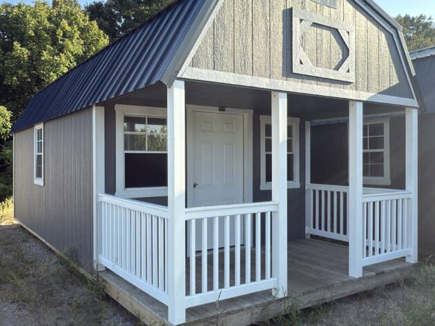 *12x26 NOT 12x28....

REPO!! Almost like brand new!! SAVE $$ !! This building cost over $10,600 new.