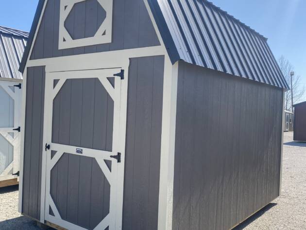 16'' OC FLOOR JOISTS




6'7'' SIDEWALL HEIGHT




6' DOUBLE SHED DOORS (4' SHED DOOR ON 8' WIDE)




FULL LENGTH LOFT SPACE WITH 4' CENTER OPENING